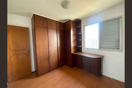 Apartamento para alugar com 104m², 3 quartos e 2 vagasQuarto