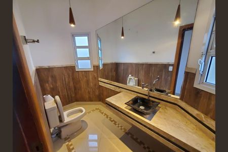 Banheiro de casa de condomínio para alugar com 3 quartos, 262m² em Residencial Parque dos Alecrins, Campinas