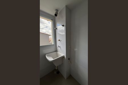 Apartamento à venda com 65m², 2 quartos e 1 vagaÁrea de Serviço