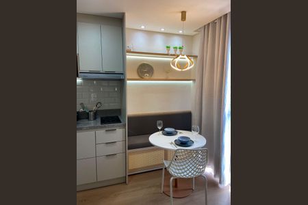 Cozinha de kitnet/studio à venda com 1 quarto, 24m² em Vila Butantã, São Paulo