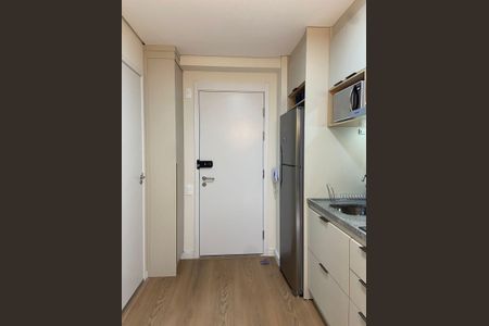 Cozinha de kitnet/studio à venda com 1 quarto, 24m² em Vila Butantã, São Paulo