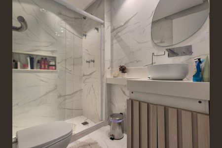 Apartamento à venda com 115m², 3 quartos e 2 vagasBanheiro 