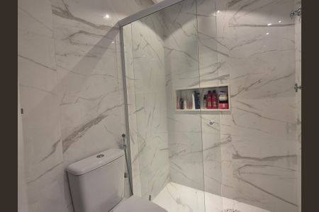 Apartamento à venda com 115m², 3 quartos e 2 vagasBanheiro 