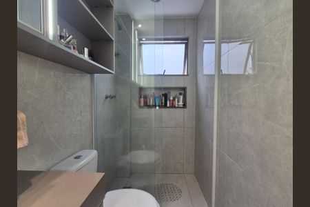 Apartamento à venda com 115m², 3 quartos e 2 vagasBanheiro suite 