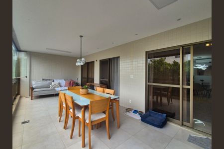 Apartamento à venda com 115m², 3 quartos e 2 vagasVaranda 