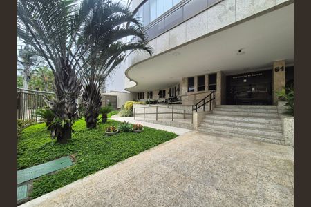 Apartamento à venda com 115m², 3 quartos e 2 vagasEntrada 