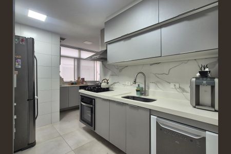 Apartamento à venda com 115m², 3 quartos e 2 vagasCozinha 