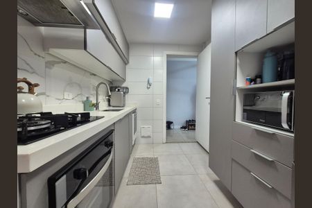 Apartamento à venda com 115m², 3 quartos e 2 vagasCozinha 