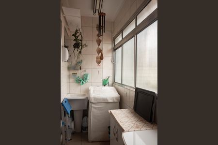 Apartamento à venda com 65m², 2 quartos e 1 vagaÁrea de Serviço