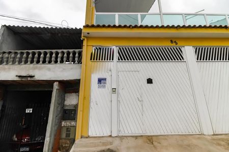 Casa para alugar com 77m², 2 quartos e sem vagaFachada