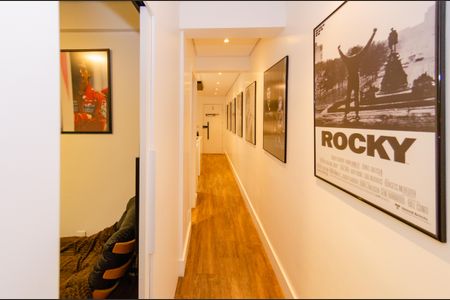 Apartamento à venda com 130m², 2 quartos e 2 vagasCorredor