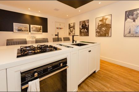 Apartamento à venda com 130m², 2 quartos e 2 vagasCozinha