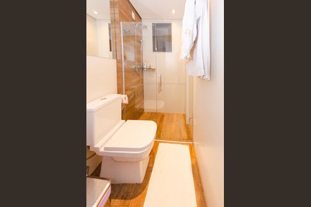 Apartamento à venda com 130m², 2 quartos e 2 vagasBanheiro suíte 2