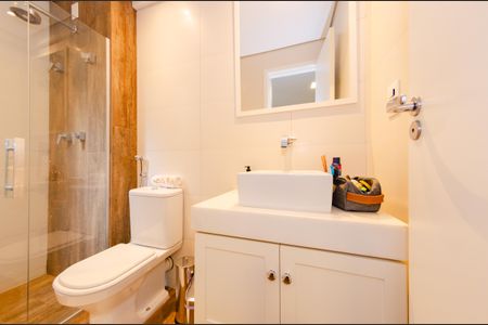 Apartamento à venda com 130m², 2 quartos e 2 vagasBanheiro suíte 1