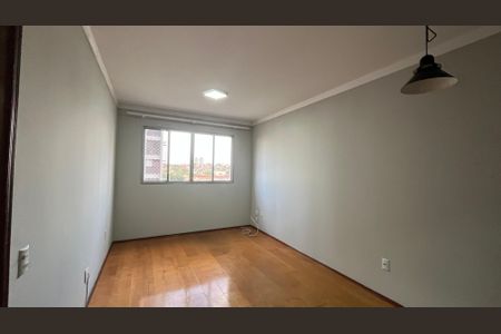 Sala de apartamento para alugar com 1 quarto, 79m² em Centro, Campinas