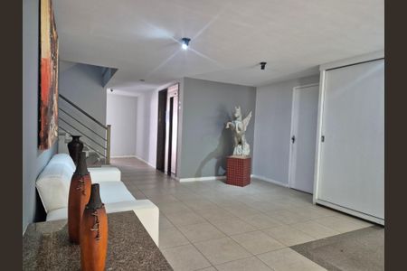 Apartamento à venda com 280m², 3 quartos e 3 vagas Apartamento à venda com 280m², 3 quartos e 3 vagasHall de Entrada