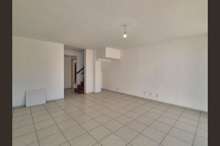 Apartamento à venda com 280m², 3 quartos e 3 vagas Apartamento à venda com 280m², 3 quartos e 3 vagasSala