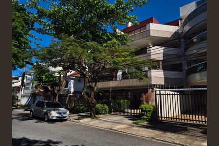 Apartamento à venda com 280m², 3 quartos e 3 vagas Apartamento à venda com 280m², 3 quartos e 3 vagasFachada