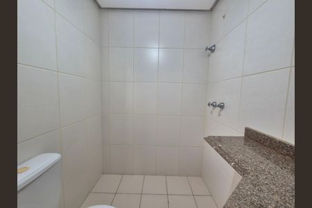 Apartamento à venda com 280m², 3 quartos e 3 vagas Apartamento à venda com 280m², 3 quartos e 3 vagasBanheiro suite 2