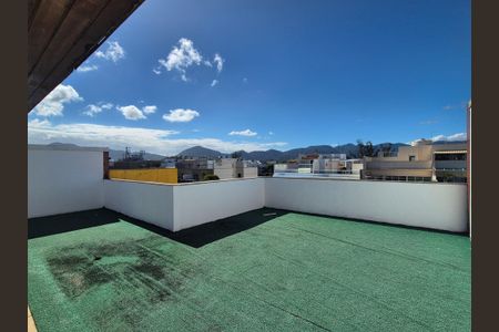 Apartamento à venda com 280m², 3 quartos e 3 vagas Apartamento à venda com 280m², 3 quartos e 3 vagasTerraço