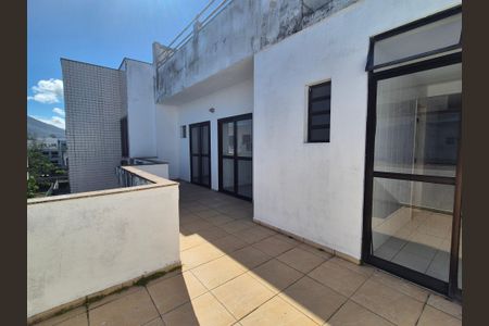 Apartamento à venda com 280m², 3 quartos e 3 vagas Apartamento à venda com 280m², 3 quartos e 3 vagasVaranda 2