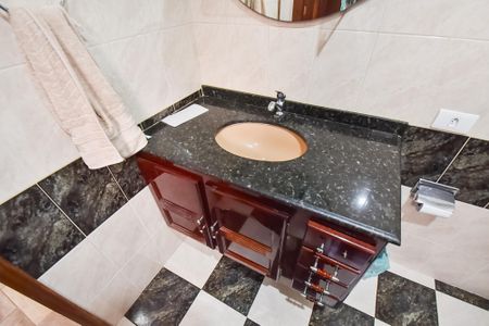 Casa à venda com 280m², 3 quartos e 1 vagaCasa 2 - banheiro