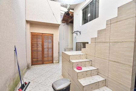 Casa à venda com 280m², 3 quartos e 1 vagaÁrea de serviço - quintal