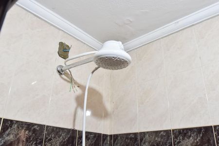 Casa à venda com 280m², 3 quartos e 1 vagaCasa 2 - banheiro