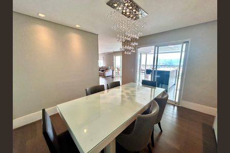 Apartamento à venda com 182m², 3 quartos e 3 vagasCopa