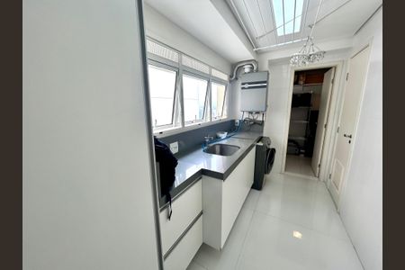 Apartamento à venda com 182m², 3 quartos e 3 vagasÁrea de Serviço