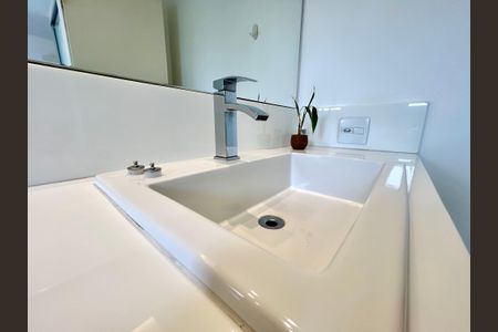 Apartamento à venda com 182m², 3 quartos e 3 vagasBanheiro da Suíte 2