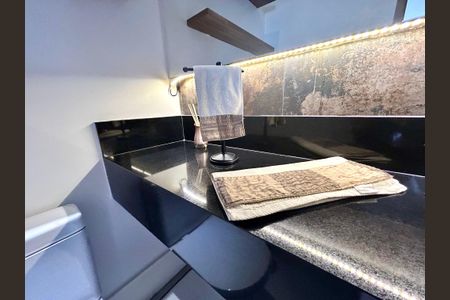 Apartamento à venda com 182m², 3 quartos e 3 vagasLavabo