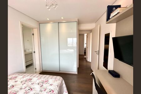 Apartamento à venda com 182m², 3 quartos e 3 vagasQuarto Suíte 2