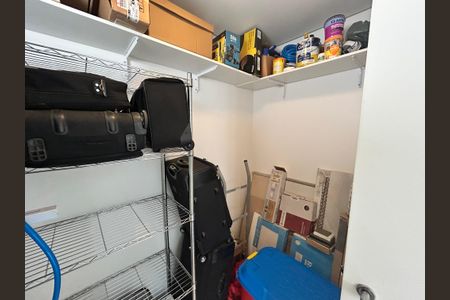 Apartamento à venda com 182m², 3 quartos e 3 vagasDespensa