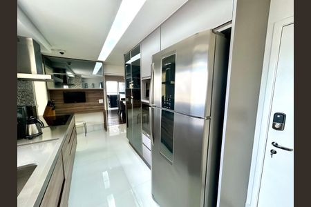 Apartamento à venda com 182m², 3 quartos e 3 vagasCozinha