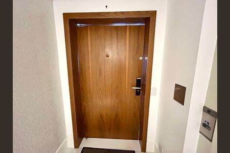 Apartamento à venda com 182m², 3 quartos e 3 vagasHall de entrada