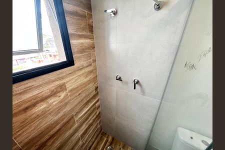 Apartamento para alugar com 63m², 2 quartos e 1 vaga Apartamento para alugar com 63m², 2 quartos e 1 vagaBanheiro da Suíte