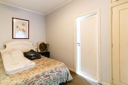 Casa à venda com 450m², 4 quartos e 15 vagasSuíte 2