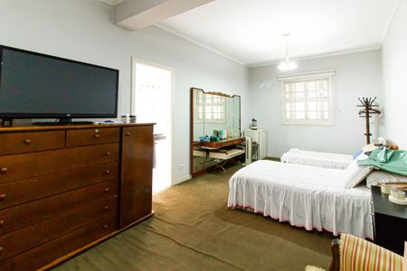 Casa à venda com 450m², 4 quartos e 15 vagasSuíte 1