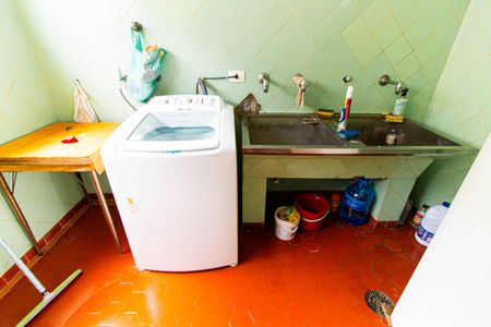 Casa à venda com 450m², 4 quartos e 15 vagasÁrea de Serviço