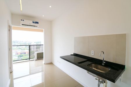 Sala/Cozinha de kitnet/studio para alugar com 1 quarto, 28m² em Jardim das Acacias, São Paulo