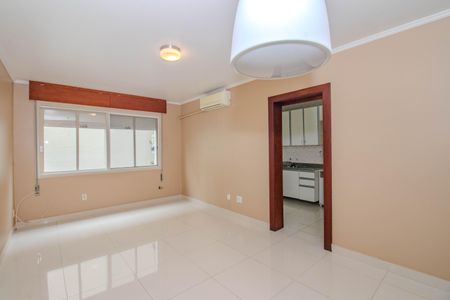 Sala de apartamento para alugar com 2 quartos, 79m² em São João, Porto Alegre