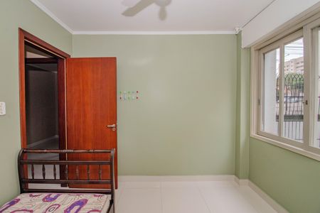 Quarto 1 de apartamento para alugar com 2 quartos, 79m² em São João, Porto Alegre