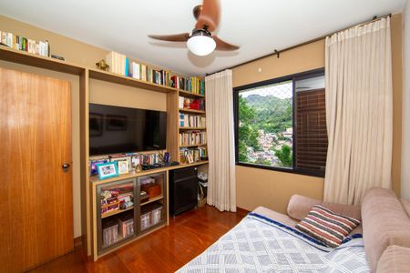 Apartamento à venda com 151m², 4 quartos e 2 vagas Apartamento à venda com 151m², 4 quartos e 2 vagasQUARTO2