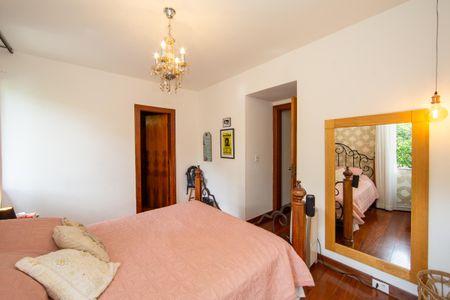 Apartamento à venda com 151m², 4 quartos e 2 vagas Apartamento à venda com 151m², 4 quartos e 2 vagasQUARTO4