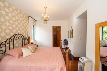 Apartamento à venda com 151m², 4 quartos e 2 vagas Apartamento à venda com 151m², 4 quartos e 2 vagasQUARTO4