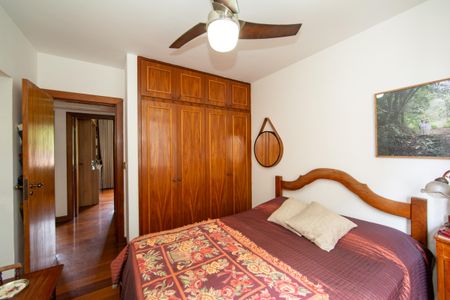 Apartamento à venda com 151m², 4 quartos e 2 vagas Apartamento à venda com 151m², 4 quartos e 2 vagasQUARTO3