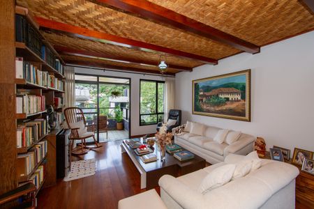 Apartamento à venda com 151m², 4 quartos e 2 vagas Apartamento à venda com 151m², 4 quartos e 2 vagasSALA