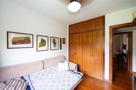 Apartamento à venda com 151m², 4 quartos e 2 vagas Apartamento à venda com 151m², 4 quartos e 2 vagasQUARTO2