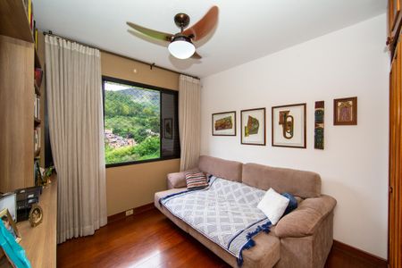 Apartamento à venda com 151m², 4 quartos e 2 vagas Apartamento à venda com 151m², 4 quartos e 2 vagasQUARTO2